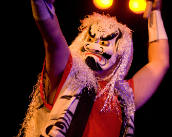 Mark H Rooney takes on the roll of Kaminari, the Thunder god